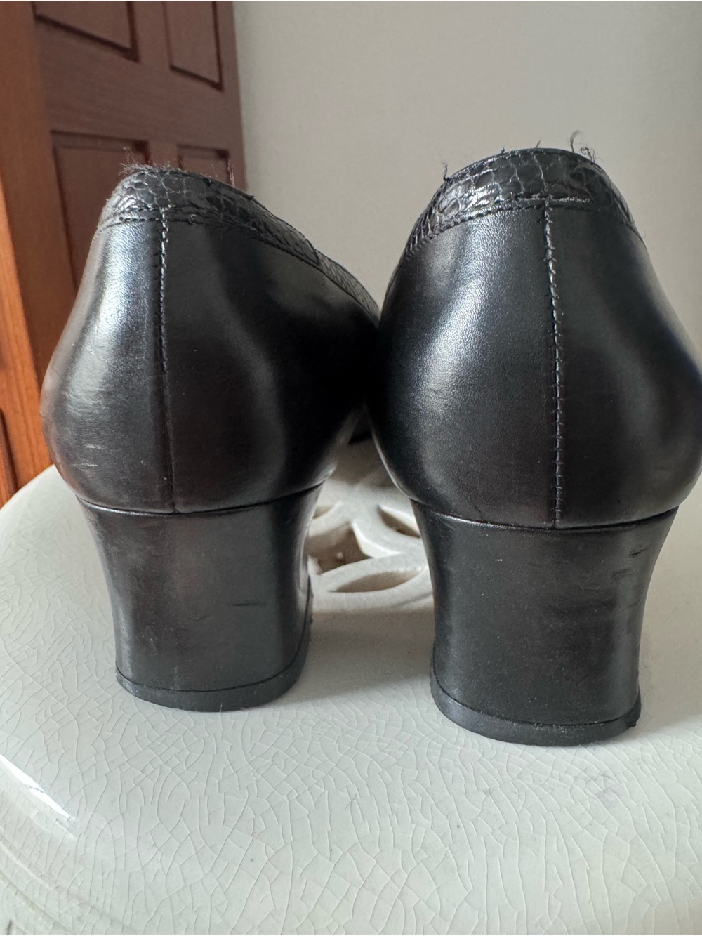 Vintage Salvatore Ferragamo Black Leather Low Block Heel Pumps - Picture 5 of 9